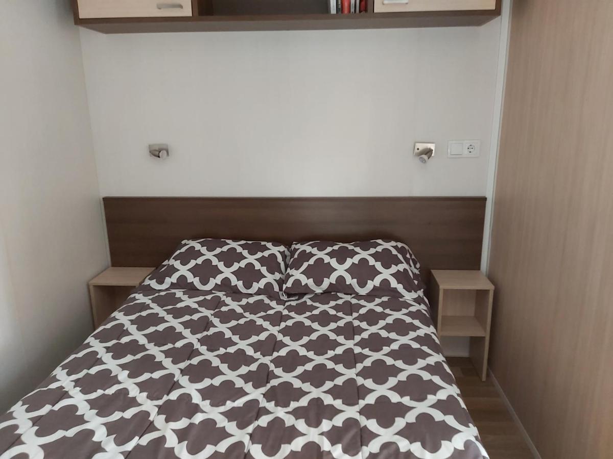 Mob151 Hotel ปอร์-ลา-นูแวลล์ ภายนอก รูปภาพ